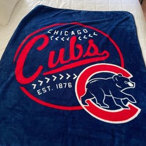 Cubs throw blanket - authentic